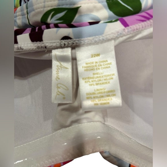 Anne Cole flowered one piece suit - Picture 5 of 5